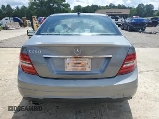 2014 Mercedes-Benz C 250 Sport with VIN WDDGF4HBXER320459, listed as a Copart auction lot 60655285 with 125,954 mi miles and Clean title. Bid and sale history available at DreamBid. Image 6.