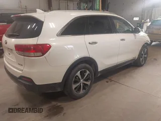 2016 Kia Sorento EX with VIN 5XYPHDA5XGG063815, listed as a IAAI auction lot 42366581 with 164,255 mi miles and . Bid and sale history available at DreamBid. Image 4.