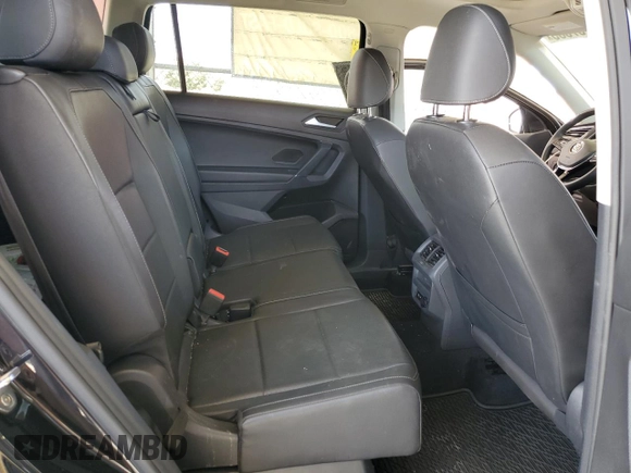 2020 Volkswagen Tiguan SE z VIN 3VV3B7AXXLM138188, wystawiony jako Copart lot #52787085 z przebiegiem 58 363 mil mil oraz Szkody całkowita. Historia ofert i sprzedaży dostępna na DreamBid. Obrazek 11.
