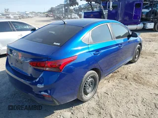 2020 Hyundai Accent SE z VIN 3KPC24A61LE093091, wystawiony jako IAAI lot #42060411 z przebiegiem 113 337 mil mil oraz . Historia ofert i sprzedaży dostępna na DreamBid. Obrazek 4.