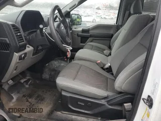 2019 Ford F-150 XL z VIN 1FTMF1CB4KKD65534, wystawiony jako Copart lot #45853215 z przebiegiem 95 872 mil mil oraz Czysty tytuł • Clean title. Historia ofert i sprzedaży dostępna na DreamBid. Obrazek 7.