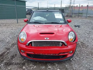 2014 MINI Convertible S с VIN WMWZP3C52ET706272, выставлен на аукционе IAAI как лот 42198277 с пробегом 40 372 миль миль и . История ставок и продаж доступна на DreamBid. Изображение 13.