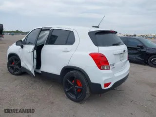 2018 Chevrolet Trax LS with VIN 3GNCJKSB3JL195835, listed as a IAAI auction lot 41885485 with 25,877 mi miles. Bid and sale history available at carsss.com. Image 3.