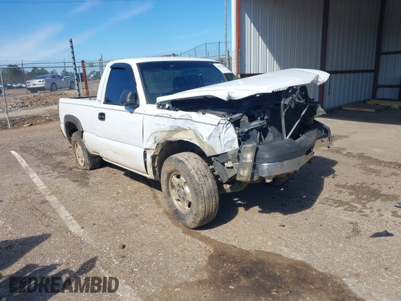 2004 Chevrolet Silverado 1500 Work Truck with VIN 1GCEC14X34Z337581, listed as a IAAI auction lot 41621103 with 299,264 mi miles. Bid and sale history available at carsss.com. Image 1.