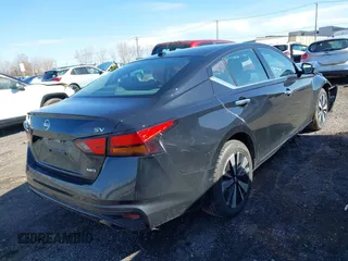 2020 Nissan Altima SV z VIN 1N4BL4DW5LN300300, wystawiony jako IAAI lot #42123005 z przebiegiem 143 185 mil mil oraz . Historia ofert i sprzedaży dostępna na DreamBid. Obrazek 4.