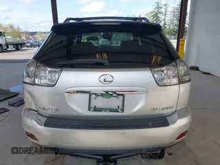 2008 Lexus RX with VIN 2T2HK31U18C063752, listed as a IAAI auction lot 41986621 with 197,541 mi miles. Bid and sale history available at carsss.com. Image 16.