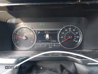 2021 Kia Sorento LX with VIN 5XYRG4LC3MG032683, listed as a IAAI auction lot 42233724 with 110,566 mi miles and . Bid and sale history available at DreamBid. Image 7.