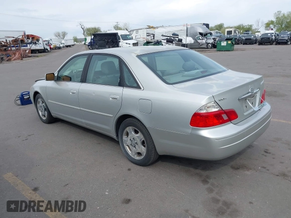 2003 Toyota Avalon XL with VIN 4T1BF28B93U279272, listed as a IAAI auction lot 42106495 with 161,904 mi miles and . Bid and sale history available at carsss.com. Image 3.