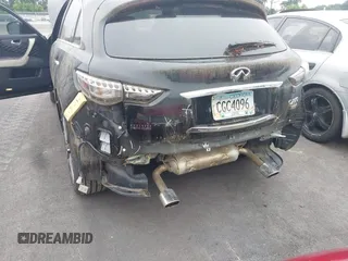 2017 Infiniti QX70 z VIN JN8CS1MU2HM140540, wystawiony jako IAAI lot #42367880 z przebiegiem 109 214 mil mil oraz . Historia ofert i sprzedaży dostępna na DreamBid. Obrazek 6.