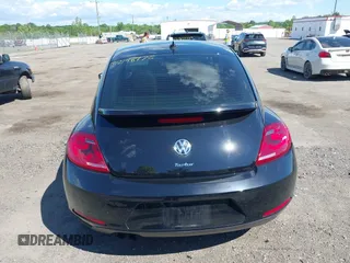 2016 Volkswagen Beetle SE с VIN 3VWJ17AT9GM620367, выставлен на аукционе IAAI как лот 42198976 с пробегом 94 048 миль миль и . История ставок и продаж доступна на DreamBid. Изображение 16.