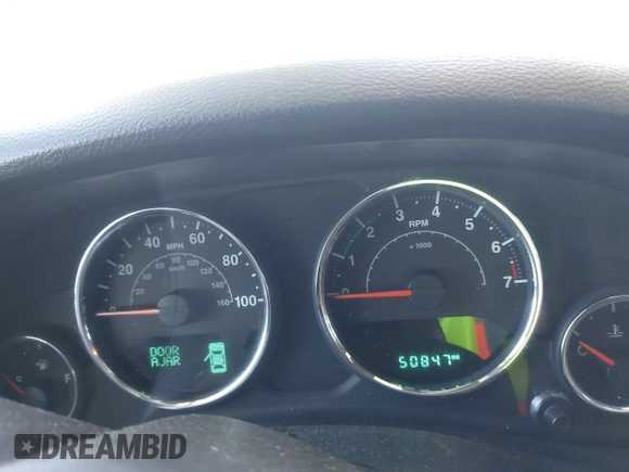 2016 Jeep Wrangler Unlimited Sahara with VIN 1C4BJWEG0GL126270, listed as a IAAI auction lot 42229364 with 50,847 mi miles and . Bid and sale history available at DreamBid. Image 7.