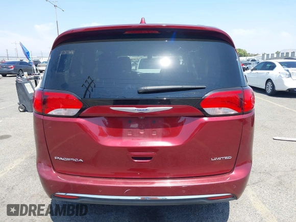 2018 Chrysler Pacifica Limited with VIN 2C4RC1GG6JR198355, listed as a IAAI auction lot 42555659 with 111,163 mi miles and . Bid and sale history available at DreamBid. Image 16.