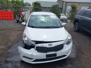 2015 Kia Forte LX with VIN KNAFX4A69F5306199, listed as a IAAI auction lot 42125781 with 116,788 mi miles and . Bid and sale history available at carsss.com. Image 12.