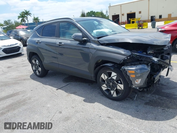 2025 Hyundai Kona SEL with VIN KM8HBCAB2SU211786, listed as a IAAI auction lot 42082953 with 15,686 mi miles and . Bid and sale history available at carsss.com. Image 1.