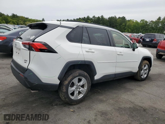2019 Toyota RAV4 XLE with VIN JTMP1RFV6KD518001, listed as a Copart auction lot 58648895 with 44,309 mi miles and Salvage title. Bid and sale history available at DreamBid. Image 3.