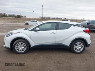 2020 Toyota C-HR LE z VIN NMTKHMBX4LR105143, wystawiony jako IAAI lot #41731044 z przebiegiem 46 236 mil mil oraz . Historia ofert i sprzedaży dostępna na DreamBid. Obrazek 13.