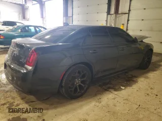 2019 Chrysler 300 S z VIN 2C3CCABG4KH640476, wystawiony jako Copart lot #44200365 z przebiegiem 80 077 mil mil oraz Szkody całkowita. Historia ofert i sprzedaży dostępna na DreamBid. Obrazek 3.