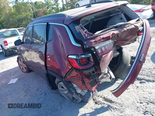 2022 Jeep Compass Latitude with VIN 3C4NJCBB4NT109459, listed as a IAAI auction lot 40406104 with 62,471 mi miles and . Bid and sale history available at DreamBid. Image 3.