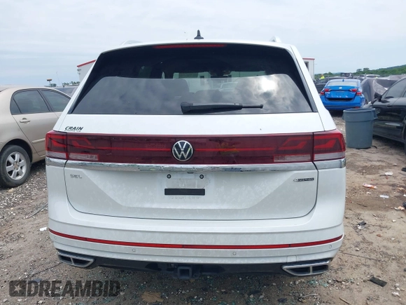 2024 Volkswagen Atlas SEL Premium R-Line with VIN 1V2FR2CA7RC598307, listed as a IAAI auction lot 42326908 with 16,792 mi miles and . Bid and sale history available at DreamBid. Image 16.