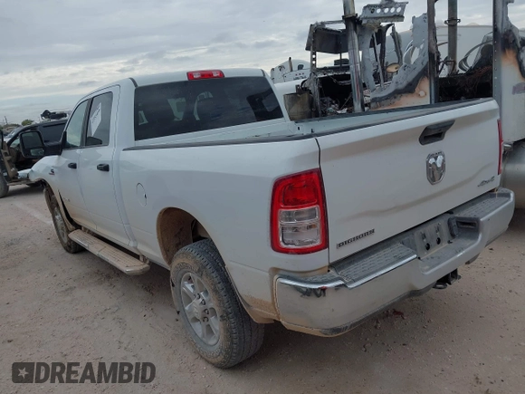 2024 Ram 2500 Big Horn with VIN 3C6UR5DL7RG311210, listed as a IAAI auction lot 42553450 with 43,726 mi miles and . Bid and sale history available at DreamBid. Image 14.