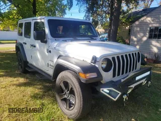 2022 Jeep Wrangler Unlimited Willys with VIN 1C4HJXDM9NW224183, listed as a Copart auction lot 76800444 with 31,838 mi miles and Clean Title. Bid and sale history available at DreamBid. Image 1.