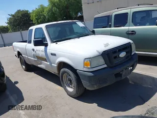 2007 Ford Ranger XL z VIN 1FTYR14D07PA45551, wystawiony jako IAAI lot #42337503 z przebiegiem 383 568 mil mil oraz . Historia ofert i sprzedaży dostępna na DreamBid. Obrazek 1.