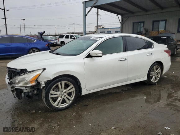 2013 Nissan Altima 3.5 SL with VIN 1N4BL3AP2DN471899, listed as a Copart auction lot 47875645 with 117,839 mi miles and Salvage Title. Bid and sale history available at carsss.com. Image 1.