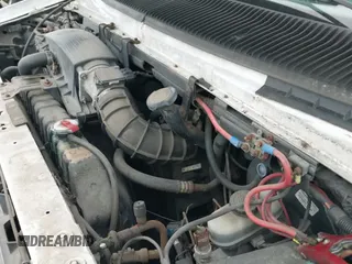 1996 Ford Econoline Cargo z VIN 1FDEE14N7THA03059, wystawiony jako IAAI lot #41217045 z przebiegiem 139 435 mil mil oraz . Historia ofert i sprzedaży dostępna na DreamBid. Obrazek 12.