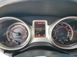 2019 Dodge Journey SE z VIN 3C4PDCBB7KT835523, wystawiony jako Copart lot #64476914 z przebiegiem 91 143 mil mil oraz Szkoda całkowita • Salvage title. Historia ofert i sprzedaży dostępna na DreamBid. Obrazek 9.