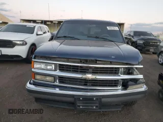 1998 Chevrolet Suburban with VIN 1GNEC16R5WJ304914, listed as a Copart auction lot 86643614 with 97,092 mi miles and Salvage Title. Bid and sale history available at carsss.com. Image 5.