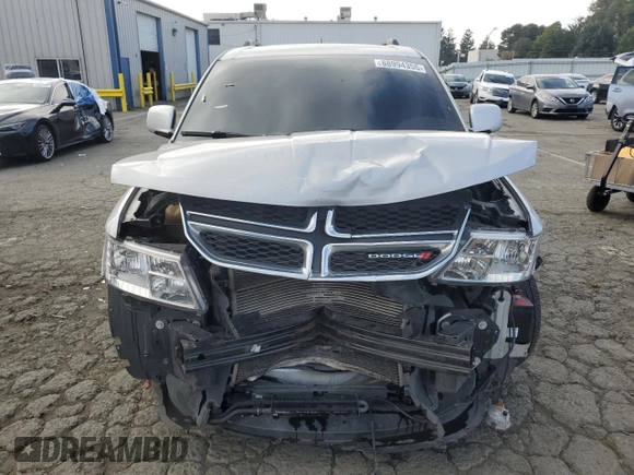 2014 Dodge Journey SXT with VIN 3C4PDCBG5ET227189, listed as a Copart auction lot 88994355 with 166,989 mi miles and Salvage Title. Bid and sale history available at carsss.com. Image 5.