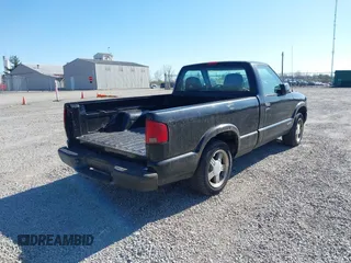 1999 Chevrolet S-10 LS with VIN 1GCCS1444XK153487, listed as a IAAI auction lot 41994464 with 190,403 mi miles and . Bid and sale history available at DreamBid. Image 4.