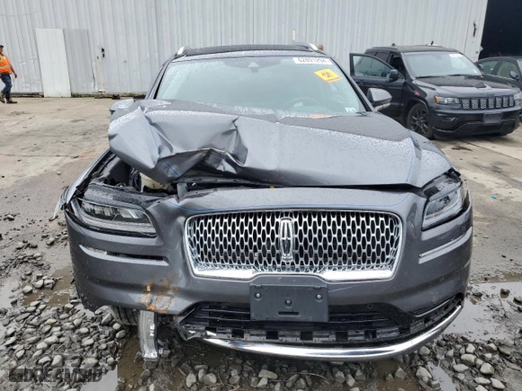 2022 Lincoln Nautilus Reserve with VIN 2LMPJ8KP9NBL02817, listed as a Copart auction lot 62891294 with 19,962 mi miles and Salvage Title. Bid and sale history available at carsss.com. Image 5.