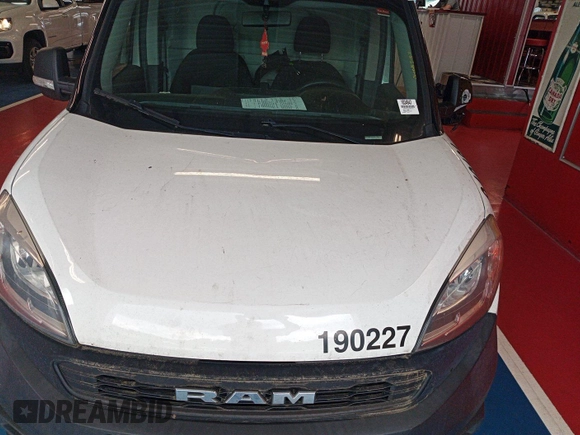 2019 Ram ProMaster City Cargo Tradesman z VIN ZFBHRFAB6K6M61931, wystawiony jako IAAI lot #42570041 z przebiegiem 152 309 mil mil oraz . Historia ofert i sprzedaży dostępna na DreamBid. Obrazek 20.