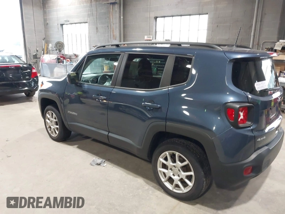 2020 Jeep Renegade Latitude with VIN ZACNJBBBXLPL56884, listed as a IAAI auction lot 39932114 with 27,431 mi miles. Bid and sale history available at carsss.com. Image 3.