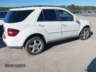 2008 Mercedes-Benz M 3.5L with VIN 4JGBB86E38A366928, listed as a IAAI auction lot 41746818 with Not Provided miles. Bid and sale history available at carsss.com. Image 4.