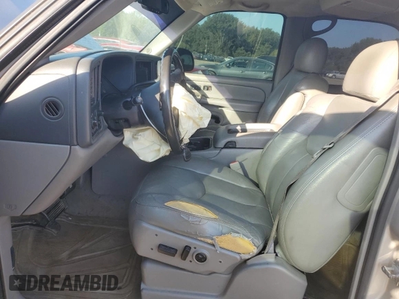2004 GMC Yukon SLT with VIN 1GKEC13Z94R282349, listed as a Copart auction lot 74029344 with 230,656 mi miles and Salvage Title. Bid and sale history available at carsss.com. Image 7.