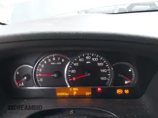 2011 Cadillac STS RWD z VIN 1G6DW6ED8B0159384, wystawiony jako IAAI lot #41840796 z przebiegiem 209 953 mil mil oraz . Historia ofert i sprzedaży dostępna na DreamBid. Obrazek 7.