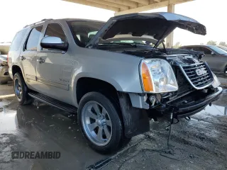 2013 GMC Yukon SLE with VIN 1GKS1AE08DR228662, listed as a Copart auction lot 83966994 with 72,007 mi miles and Salvage Title. Bid and sale history available at carsss.com. Image 4.