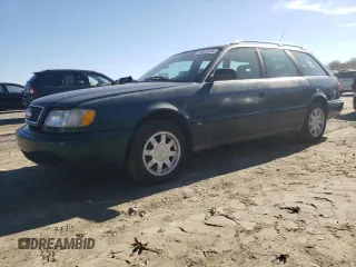 1995 Audi A6 z VIN WAUHA84A1SN052824, wystawiony jako Copart lot #78849124 z przebiegiem 152 894 mil mil oraz Szkody całkowita. Historia ofert i sprzedaży dostępna na DreamBid. Obrazek 1.