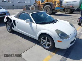 2002 Toyota MR2 z VIN JTDFR320120045045, wystawiony jako IAAI lot #42227577 z przebiegiem 128 095 mil mil oraz . Historia ofert i sprzedaży dostępna na DreamBid. Obrazek 1.