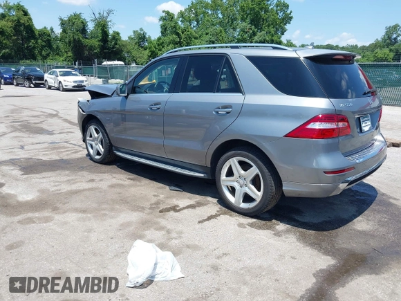2012 Mercedes-Benz M 550 with VIN 4JGDA7DB3CA013323, listed as a IAAI auction lot 42557246 with 98,170 mi miles and . Bid and sale history available at DreamBid. Image 3.