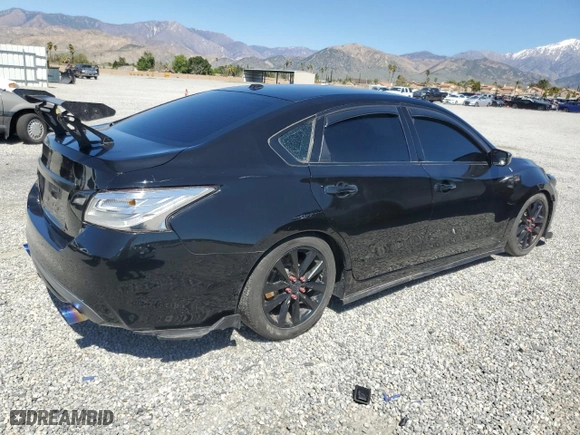 2017 Nissan Altima 2.5 SR with VIN 1N4AL3AP0HC208632, listed as a Copart auction lot 50611985 with 154,270 mi miles and Clean Title. Bid and sale history available at carsss.com. Image 3.