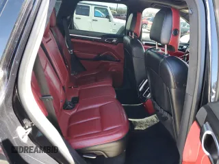 2016 Porsche Cayenne GTS z VIN WP1AD2A26GLA70890, wystawiony jako Copart lot #50872165 z przebiegiem 95 585 mil mil oraz Tytuł czysty. Historia ofert i sprzedaży dostępna na DreamBid. Obrazek 10.