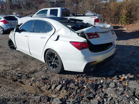 2015 Acura TLX V6 Tech with VIN 19UUB2F53FA023531, listed as a IAAI auction lot 41118044 with 1 mi miles. Bid and sale history available at carsss.com. Image 3.