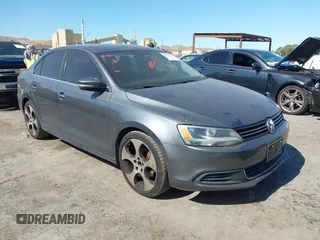 2013 Volkswagen Jetta SE with VIN 3VWDP7AJ2DM394520, listed as a IAAI auction lot 42777144 with 154,836 mi miles and . Bid and sale history available at DreamBid. Image 1.
