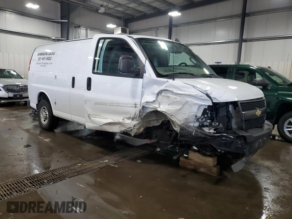 2018 Chevrolet Express Cargo Van with VIN 1GCWGAFP5J1242813, listed as a Copart auction lot 42059045 with 98,879 mi miles and Salvage Title. Bid and sale history available at carsss.com. Image 4.