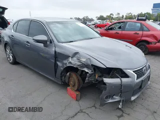 2013 Lexus GS 350 z VIN JTHBE1BL0D5018237, wystawiony jako IAAI lot #42554094 z przebiegiem 130 421 mil mil oraz . Historia ofert i sprzedaży dostępna na DreamBid. Obrazek 1.
