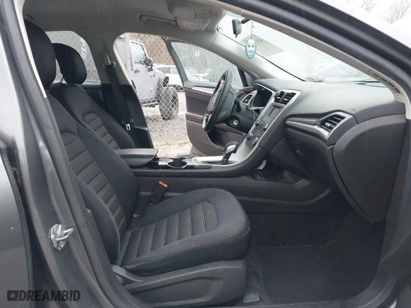 2014 Ford Fusion SE with VIN 3FA6P0HD1ER377527, listed as a IAAI auction lot 41929372 with 145,024 mi miles. Bid and sale history available at carsss.com. Image 5.