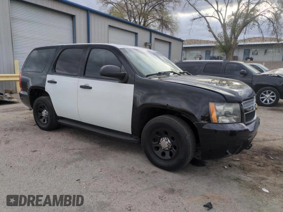 2014 Chevrolet Tahoe Commercial z VIN 1GNLC2E06ER207611, wystawiony jako Copart lot #51472355 z przebiegiem 125 893 mil mil oraz Szkoda całkowita • Salvage title. Historia ofert i sprzedaży dostępna na DreamBid. Obrazek 4.
